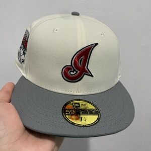 Hat club Cleveland Indians jacobs field size 7 1/4 new era fitted brand new